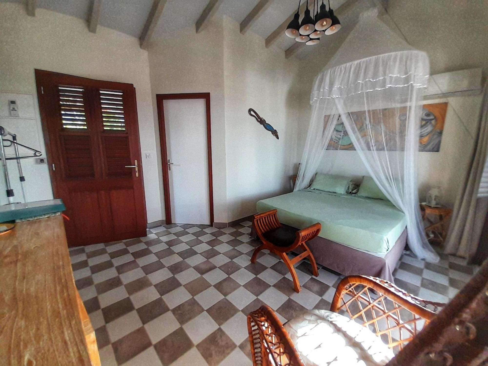 Studio Frangipani Dans Villa Fleurs Des Iles Le Vauclin Exterior photo